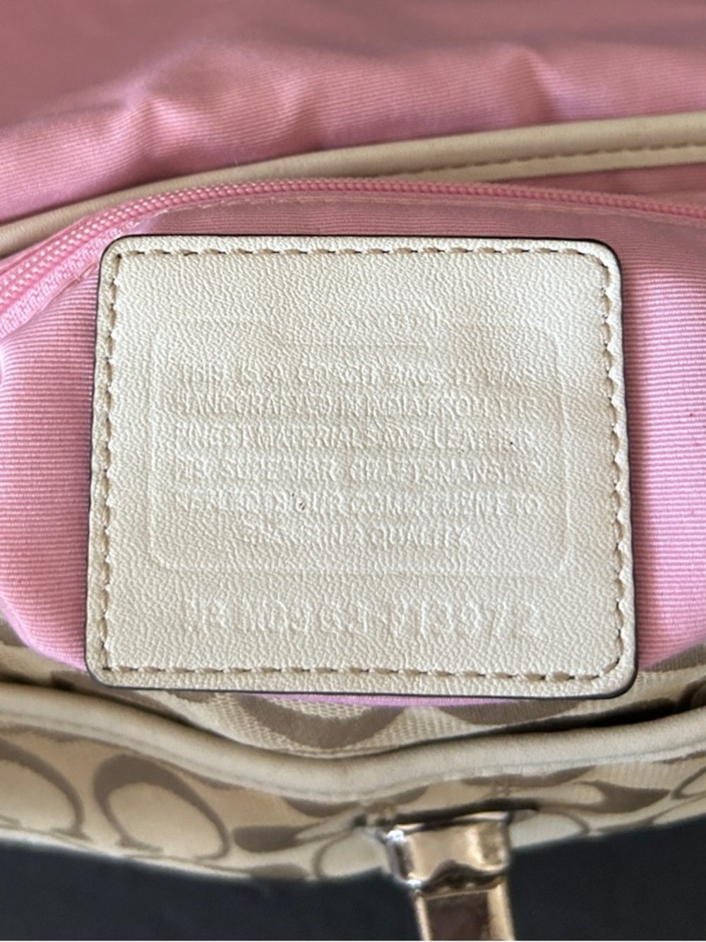 Vintage Coach Soho (or Hamptons) Signature Flap Shoulder Bag F13972 - Picture 12 of 13